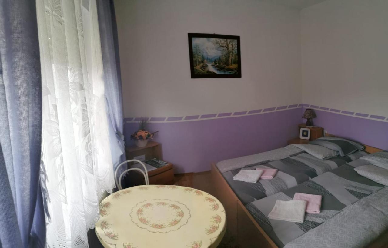 Gacka Rooms Vrhovine Exterior photo